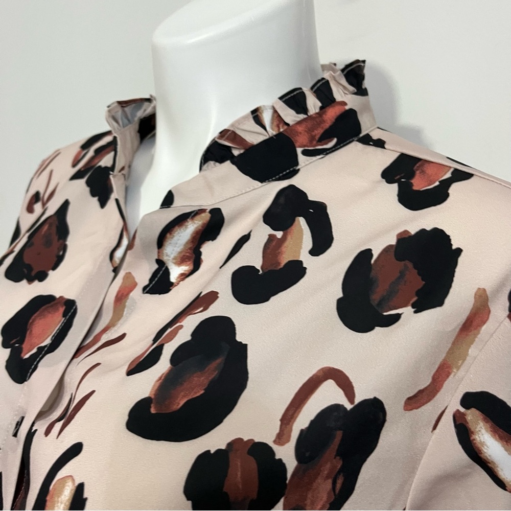 Plus Size Leopard Print Blouse By Eloquii Is In L… - image 4